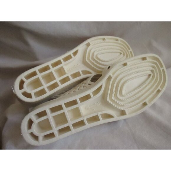 Vintage Womens Sandals 9 US 26 mexico Sandak Molded Rubber White Isabel NOS - Picture 5 of 10